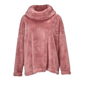 Cabi Embrace Cowl Pullover xs/s